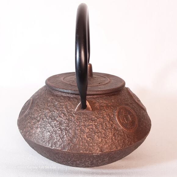 Unsigned Nanbu Cast Iron Japanese Teapot Cups And Saucers Set - Picture 6 of 16